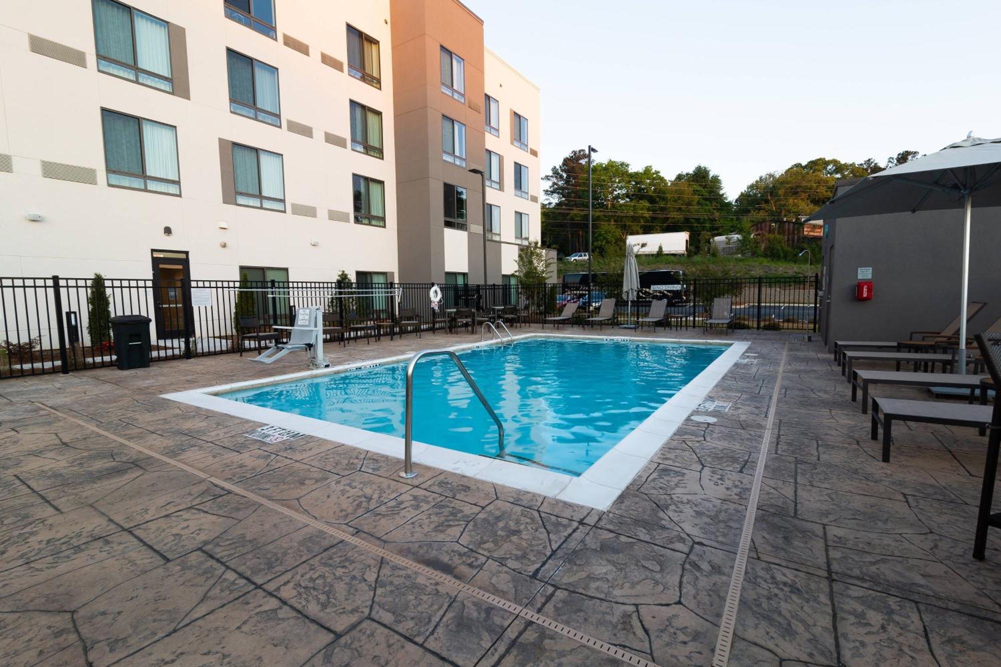 Courtyard By Marriott Cartersville Luaran gambar